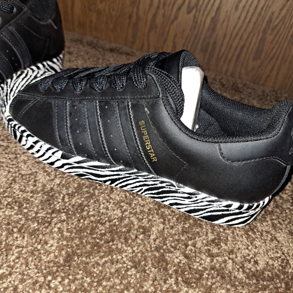 Adidas Superstar Black and White Zebra Print Sneakers,Like New - Picture 11 of 12
